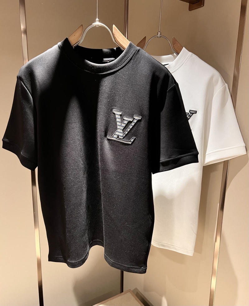 l0vis Vvtt0n t-shirt